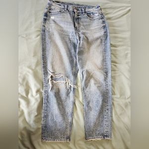 American Eagle Mom Jean